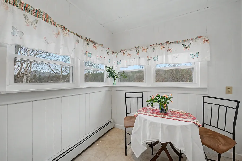 88 Cash Street Croydon NH 03773