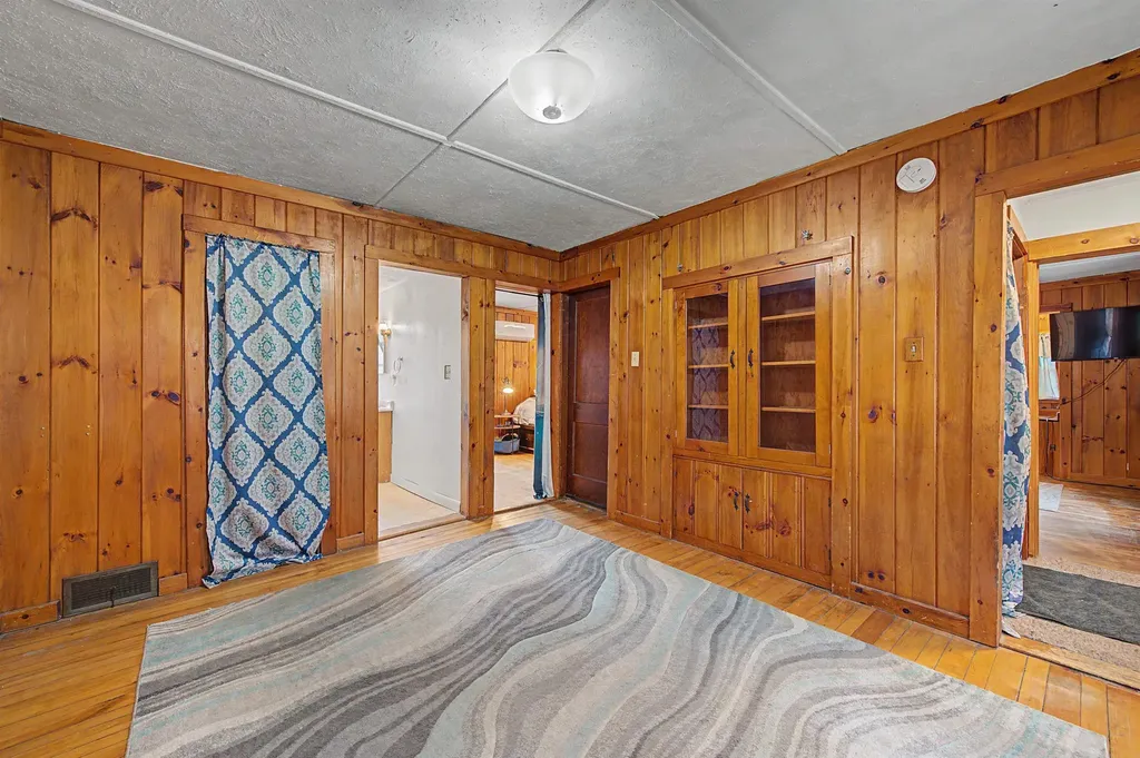 88 Cash Street Croydon NH 03773