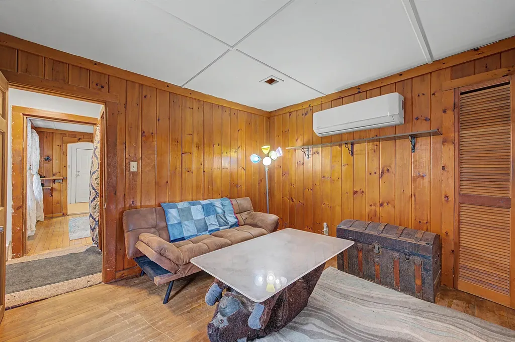 88 Cash Street Croydon NH 03773