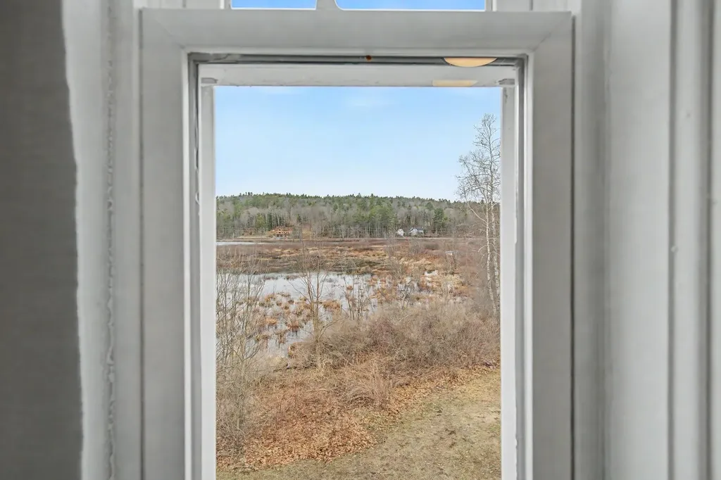 88 Cash Street Croydon NH 03773