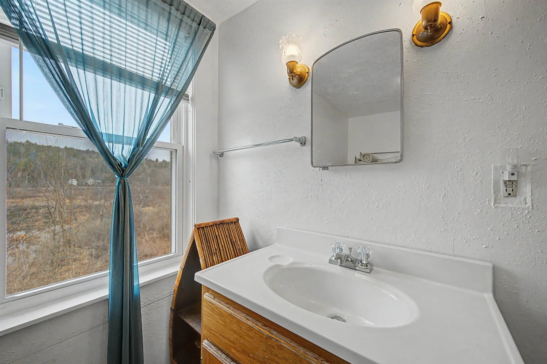 88 Cash Street Croydon NH 03773