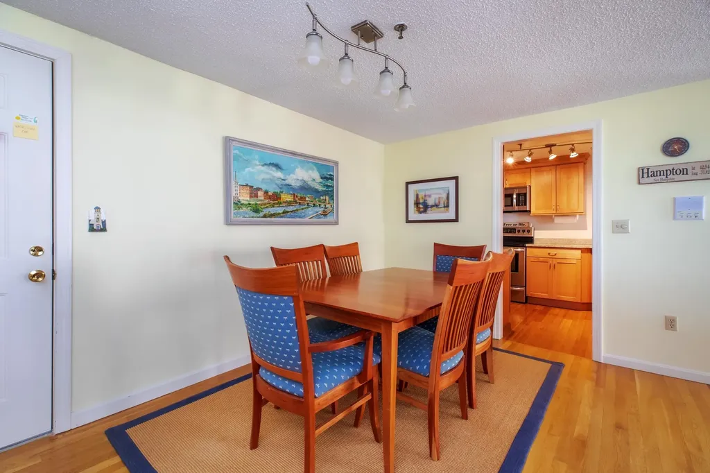 407 Ocean Boulevard Hampton NH 03842