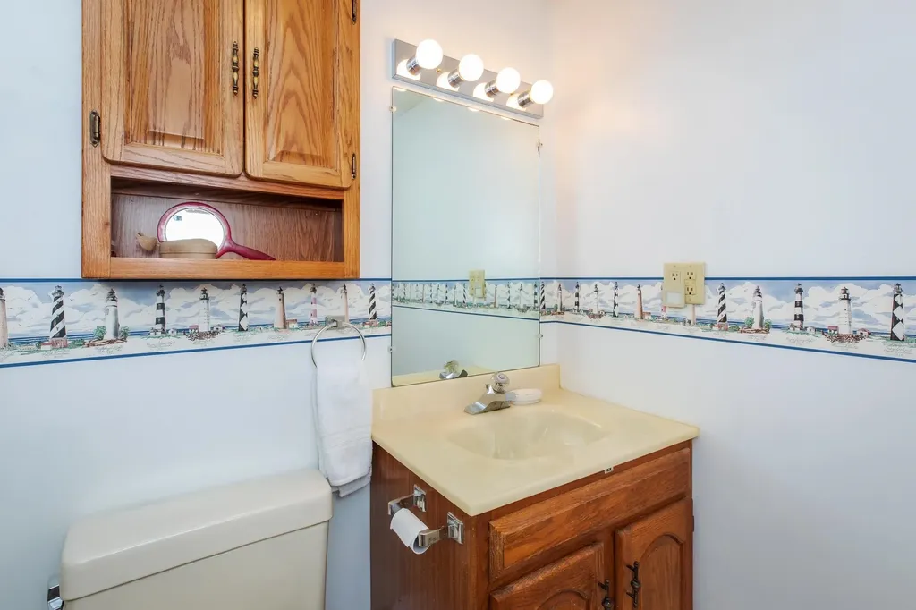 407 Ocean Boulevard Hampton NH 03842