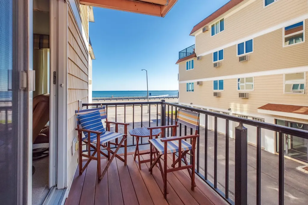 407 Ocean Boulevard Hampton NH 03842