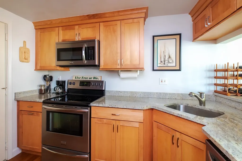 407 Ocean Boulevard Hampton NH 03842