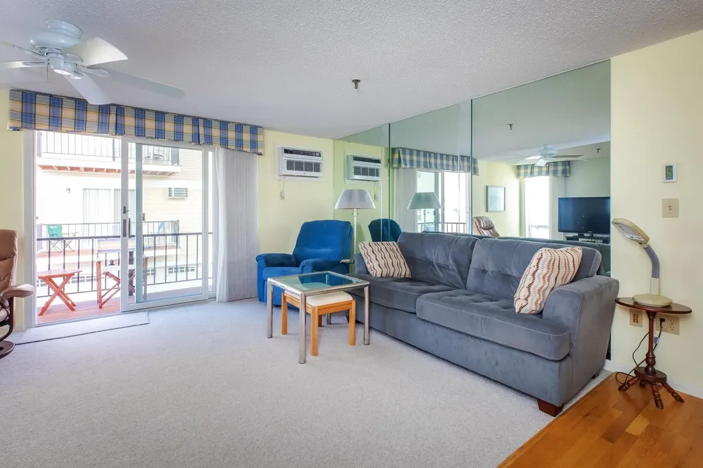 407 Ocean Boulevard Hampton NH 03842