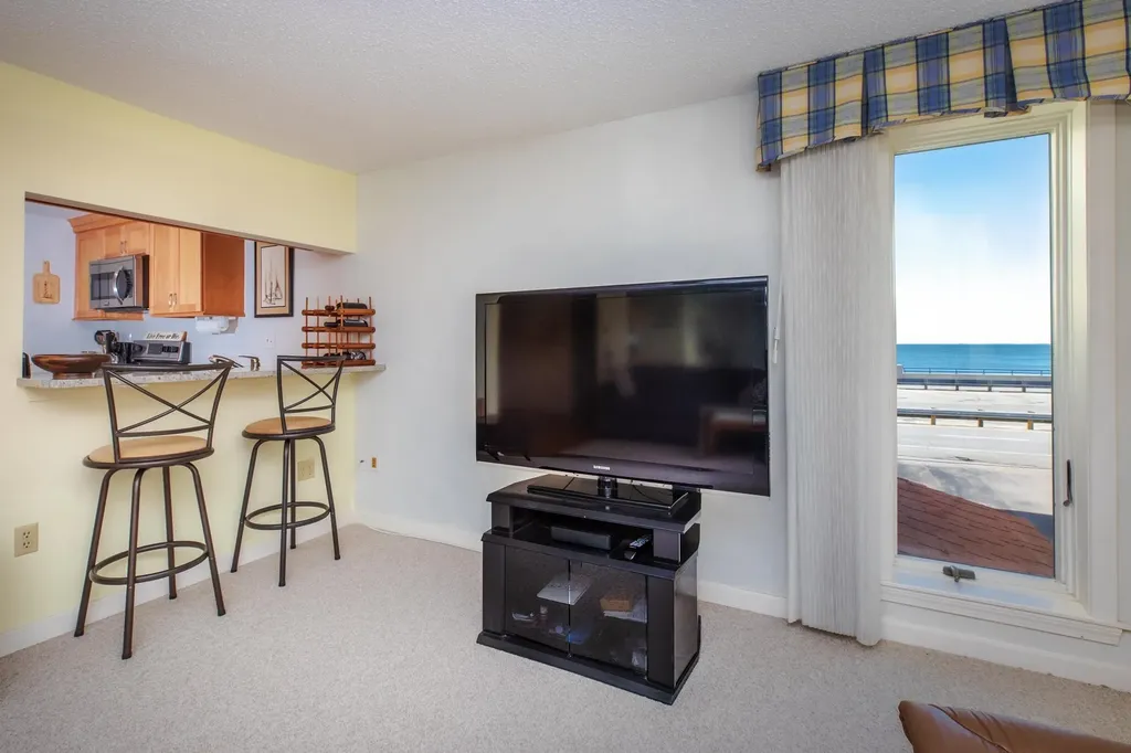 407 Ocean Boulevard Hampton NH 03842