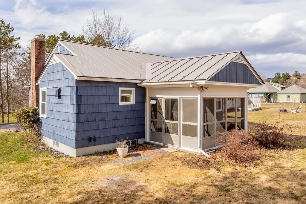 11 Crawford Avenue Lebanon NH 03784