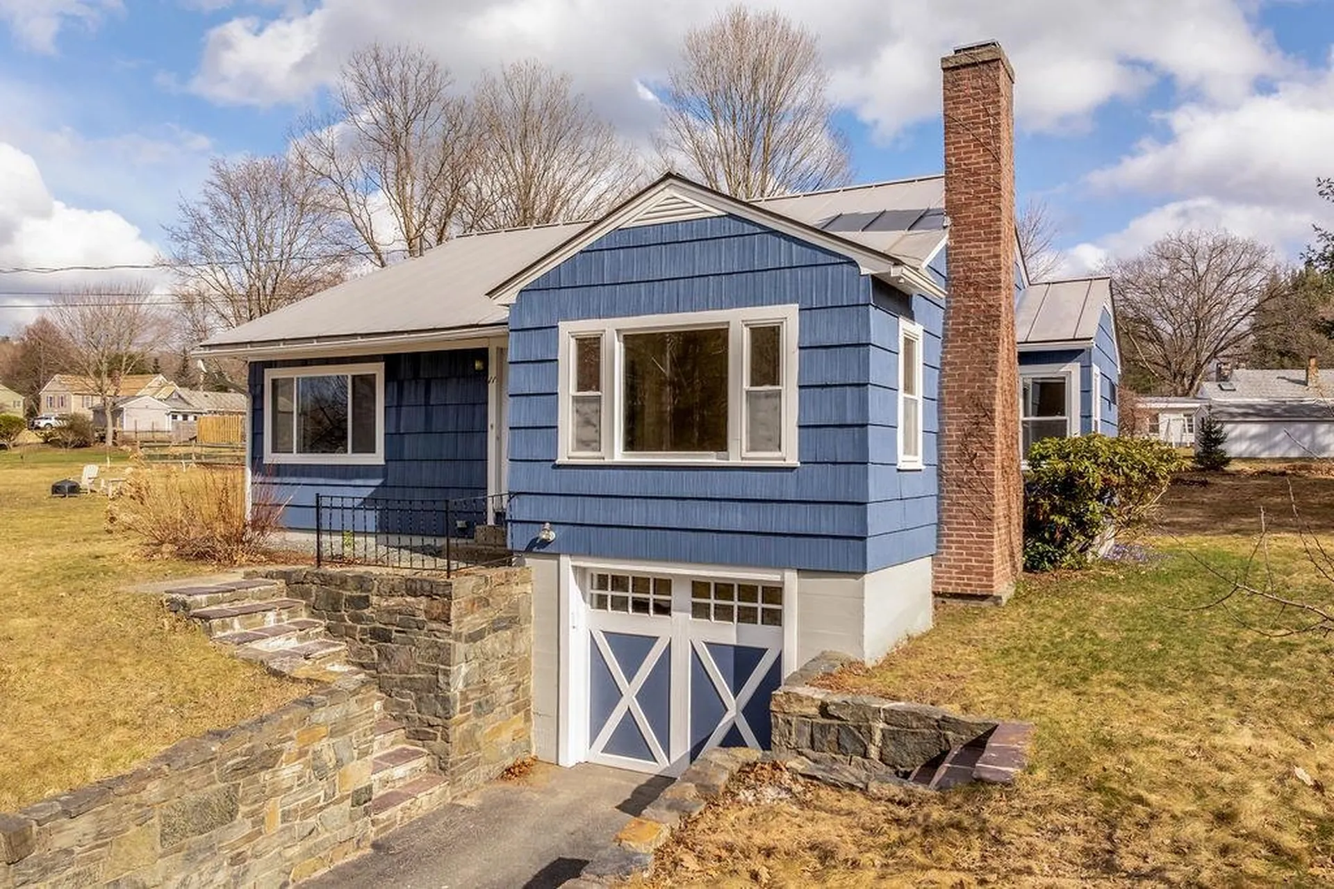 11 Crawford Avenue Lebanon NH 03784