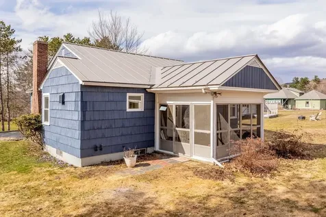 11 Crawford Avenue Lebanon NH 03784