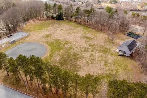 11 Crawford Avenue Lebanon NH 03784