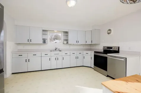 11 Crawford Avenue Lebanon NH 03784