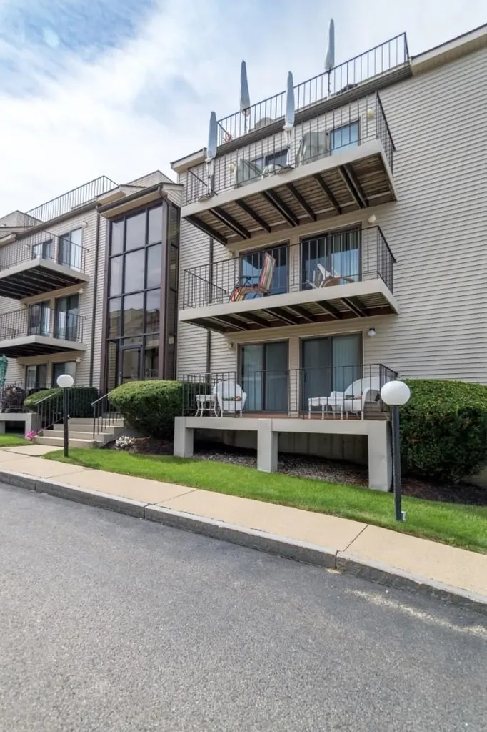 461 Ocean Boulevard Hampton NH 03842