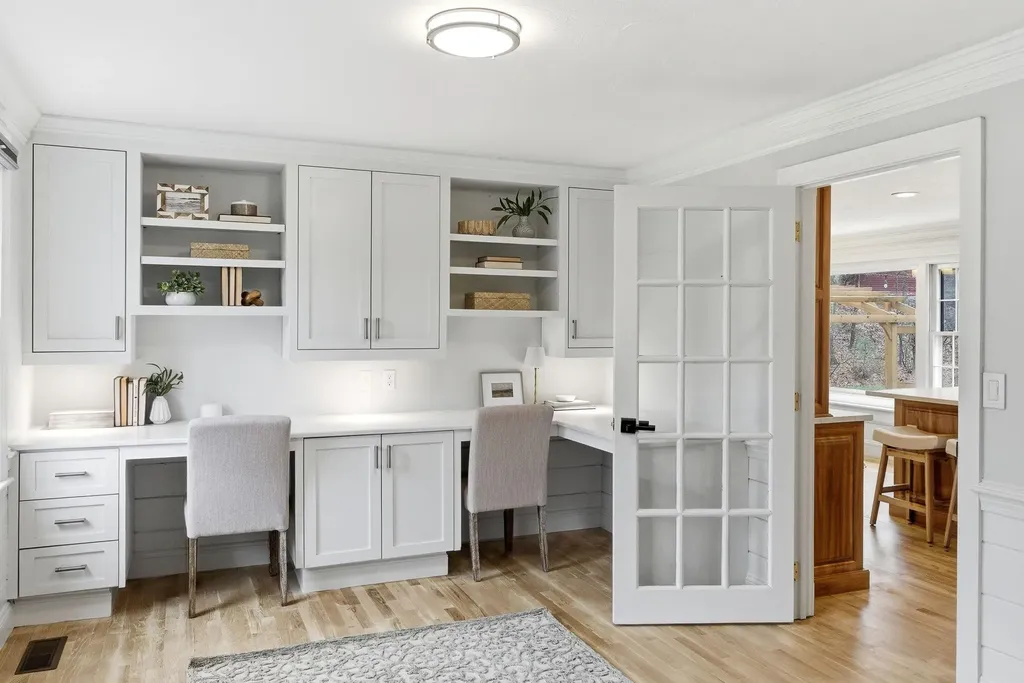 197 Liberty Hill Road Bedford NH 03110-5628
