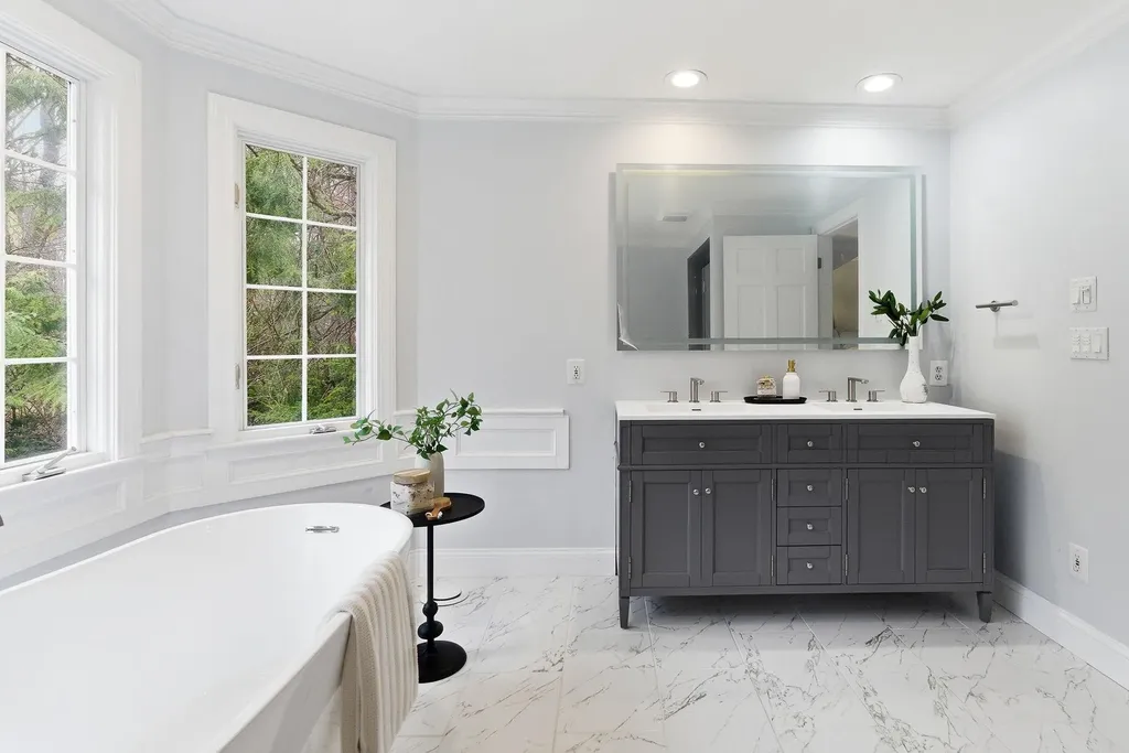 197 Liberty Hill Road Bedford NH 03110-5628