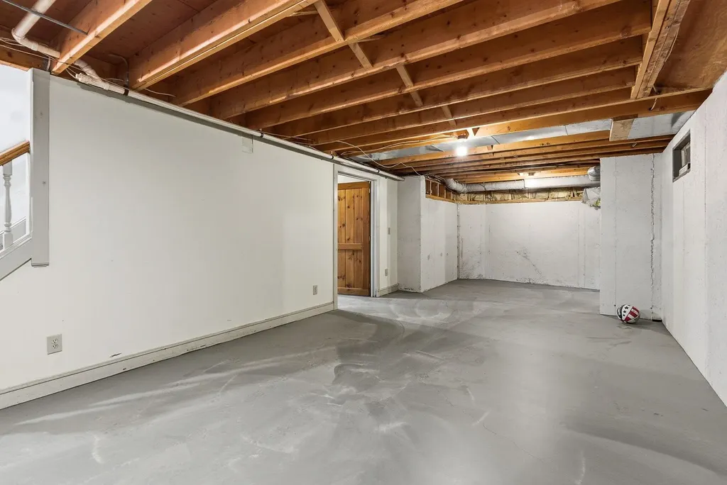 197 Liberty Hill Road Bedford NH 03110-5628