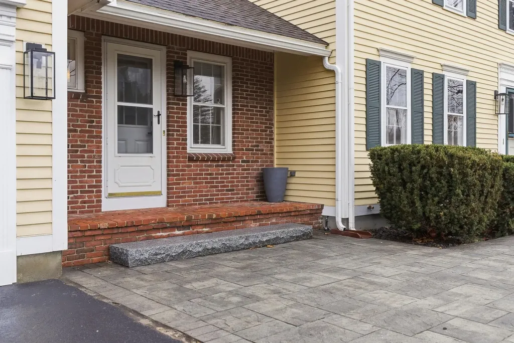 197 Liberty Hill Road Bedford NH 03110-5628