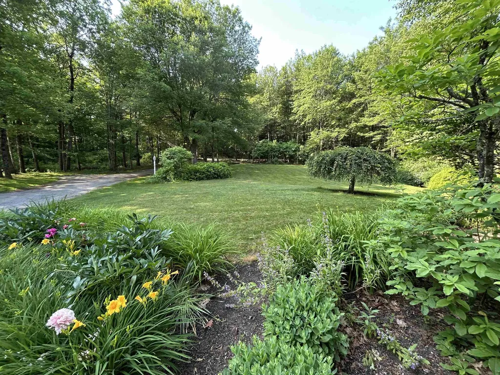 218 Old Turnpike Road Northwood NH 03261