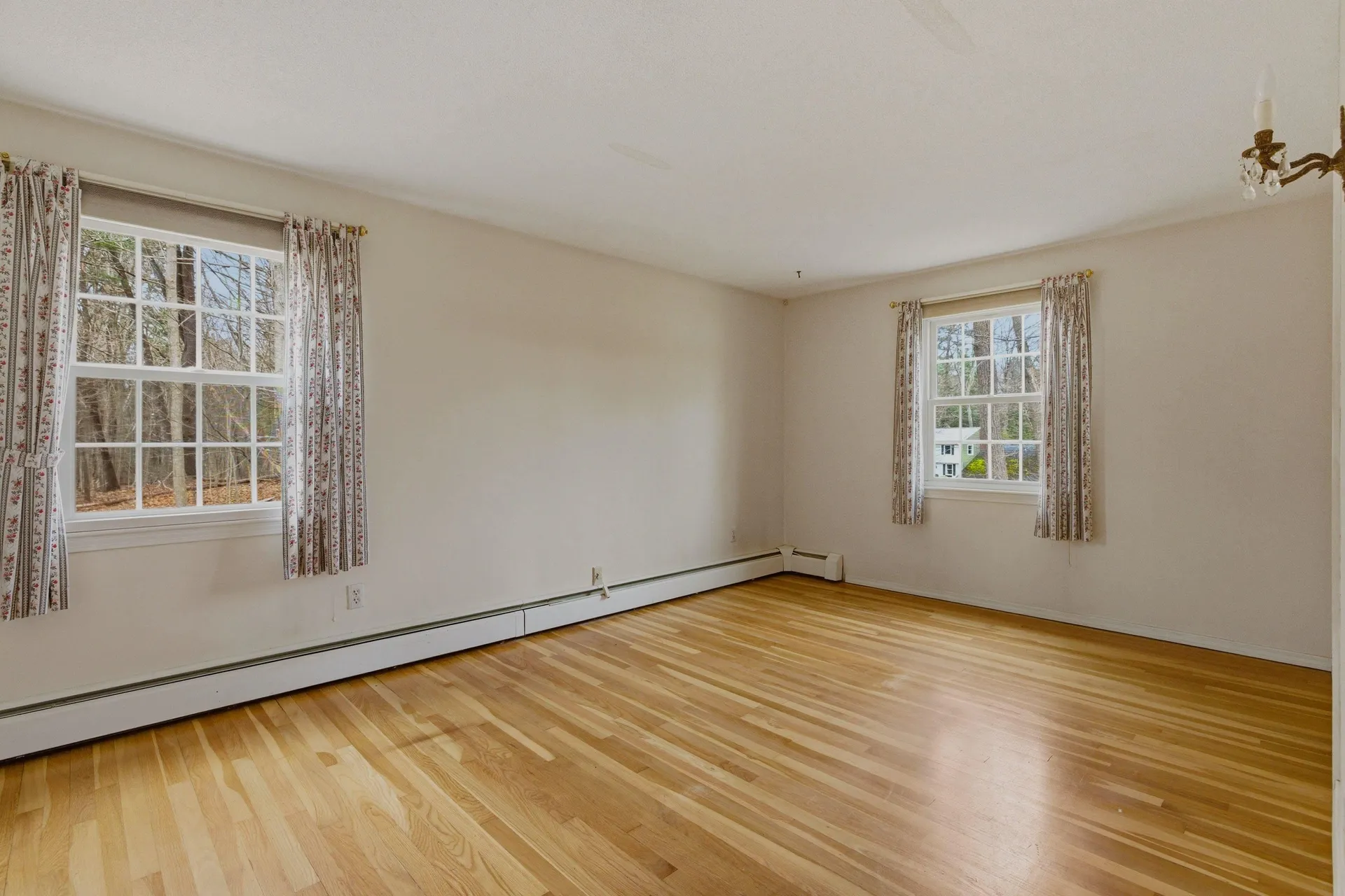 6 Alden Avenue North Hampton NH 03862