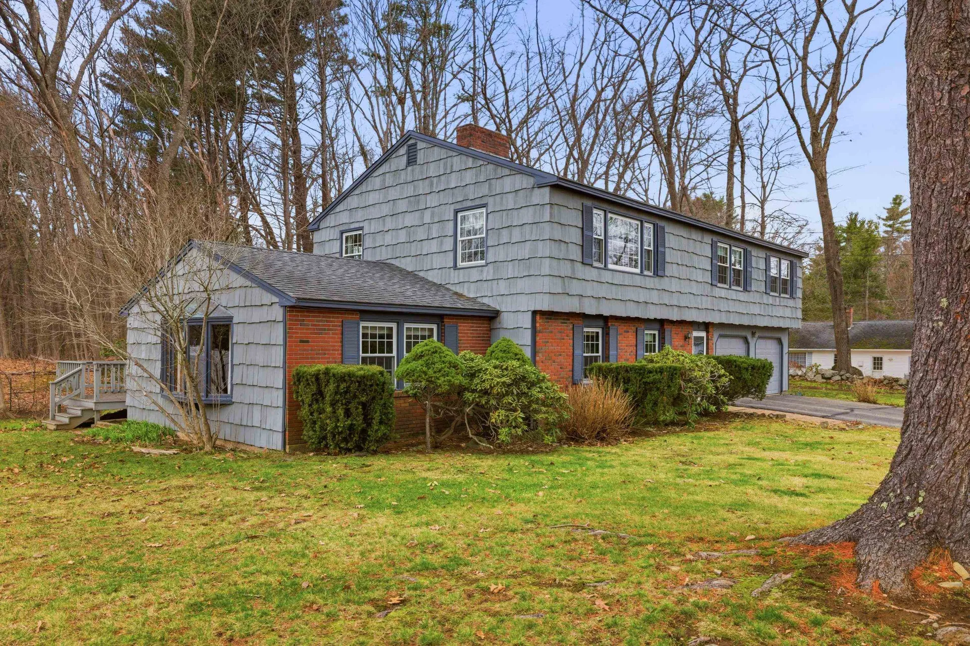 6 Alden Avenue North Hampton NH 03862