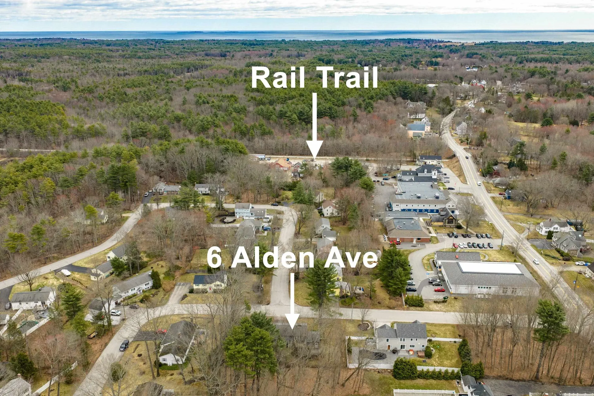 6 Alden Avenue North Hampton NH 03862