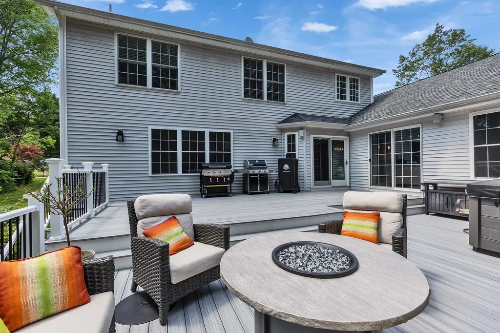 10 Quarry Road Hooksett NH 03106