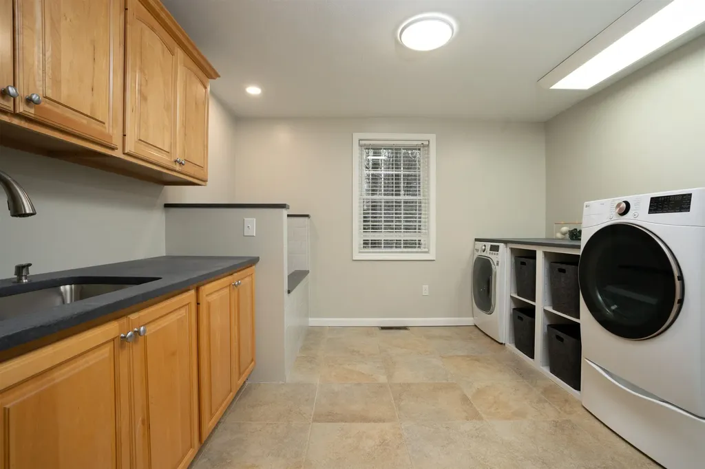 10 Quarry Road Hooksett NH 03106