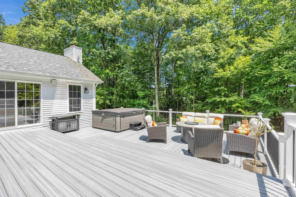 10 Quarry Road Hooksett NH 03106