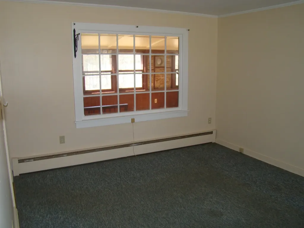 2122 Vt. Route 140 Highway Poultney VT 05764