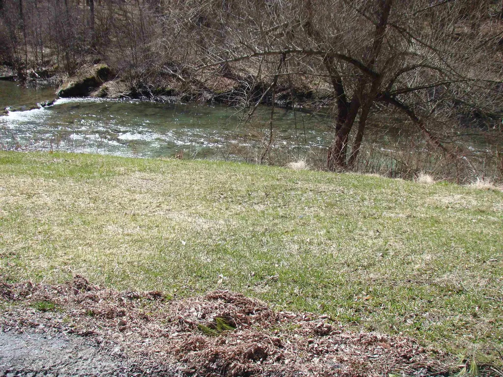 2122 Vt. Route 140 Highway Poultney VT 05764