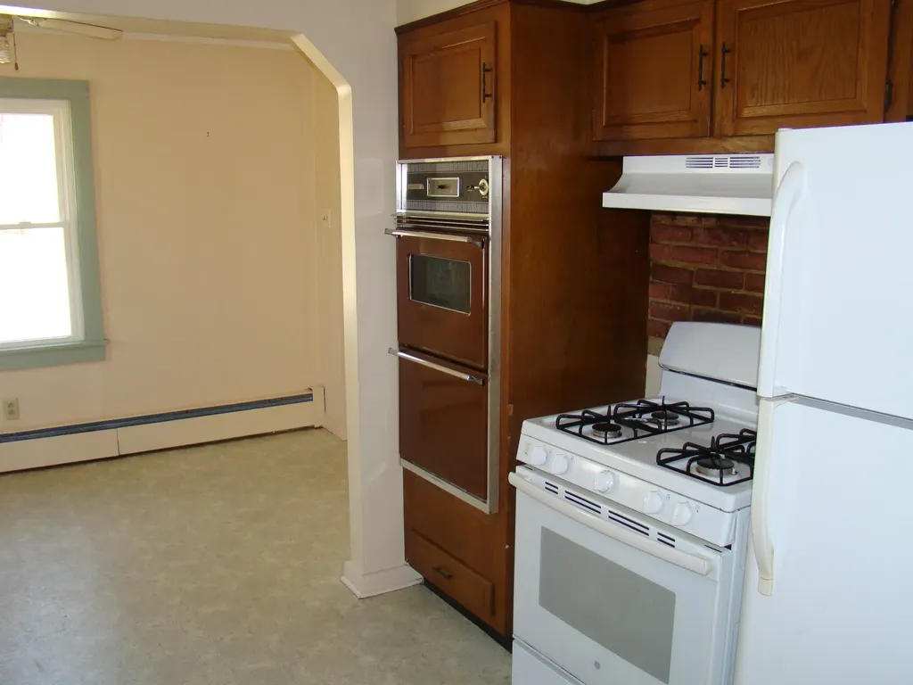 2122 Vt. Route 140 Highway Poultney VT 05764