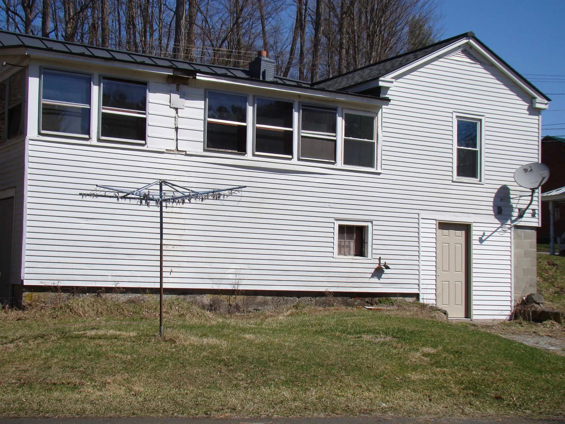 2122 Vt. Route 140 Highway Poultney VT 05764