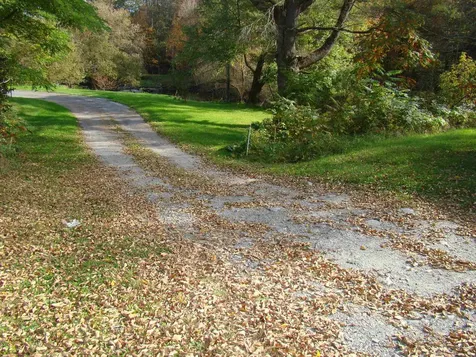 2122 Vt. Route 140 Highway Poultney VT 05764