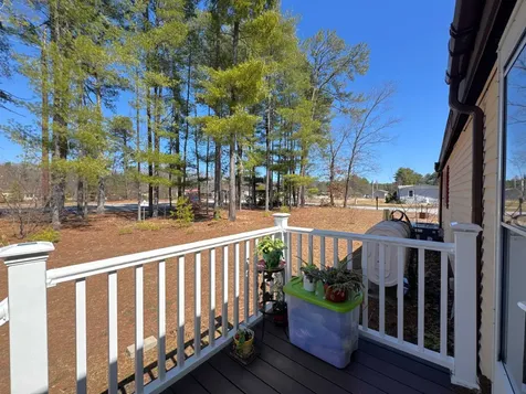 20 Country Way Goffstown NH 03045
