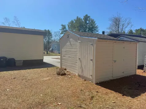 20 Country Way Goffstown NH 03045