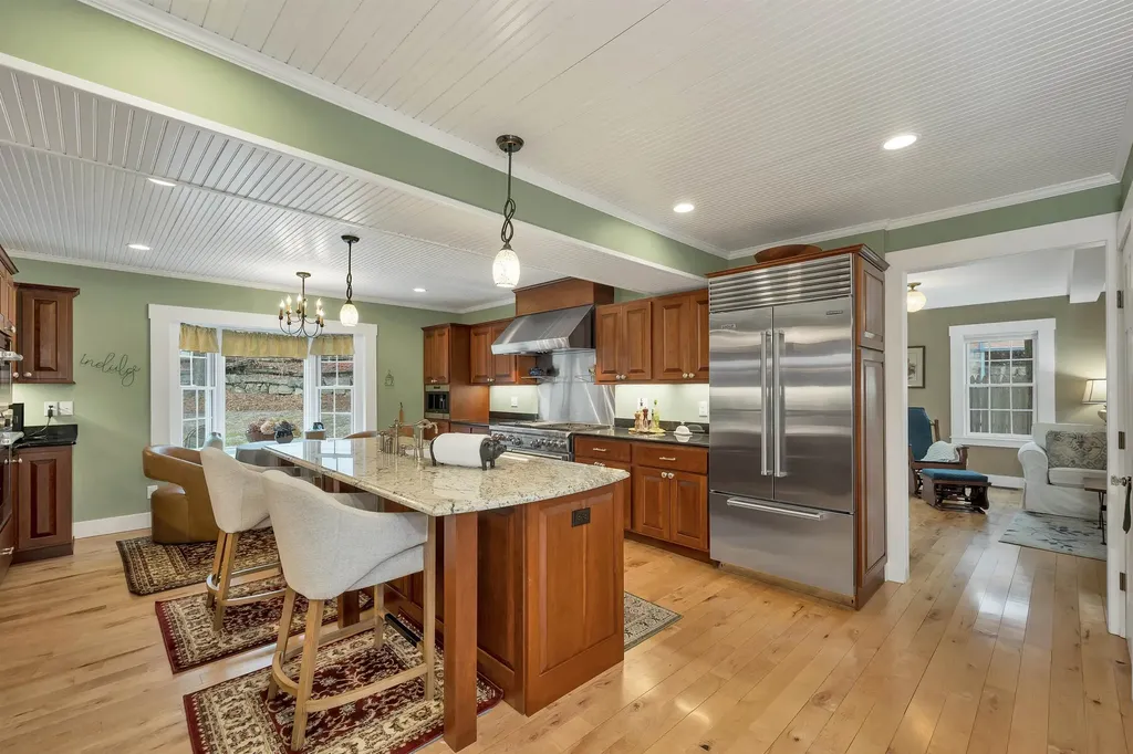133 Main Street Meredith NH 03253