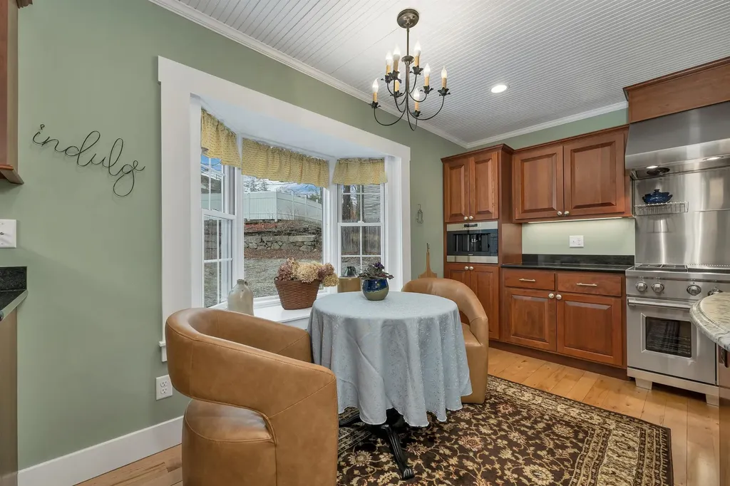 133 Main Street Meredith NH 03253