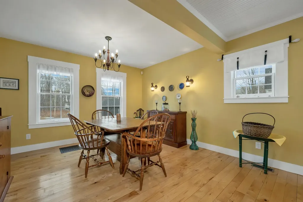 133 Main Street Meredith NH 03253