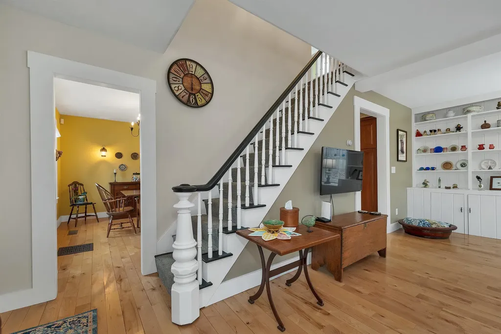 133 Main Street Meredith NH 03253