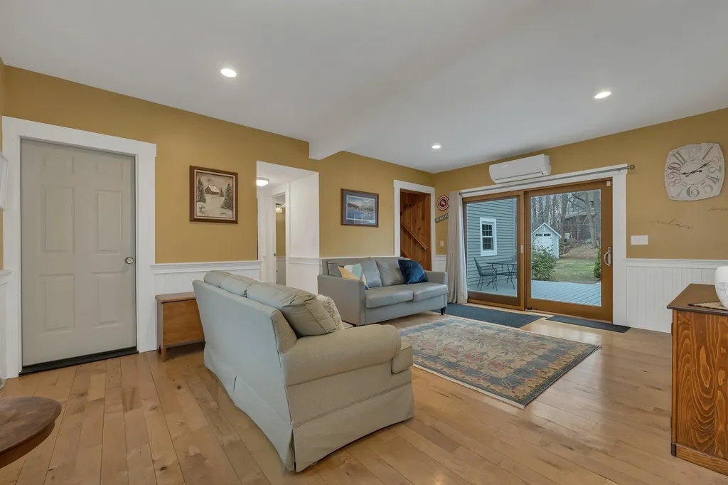 133 Main Street Meredith NH 03253
