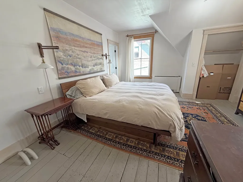 81 Chapin Street Brattleboro VT 05301