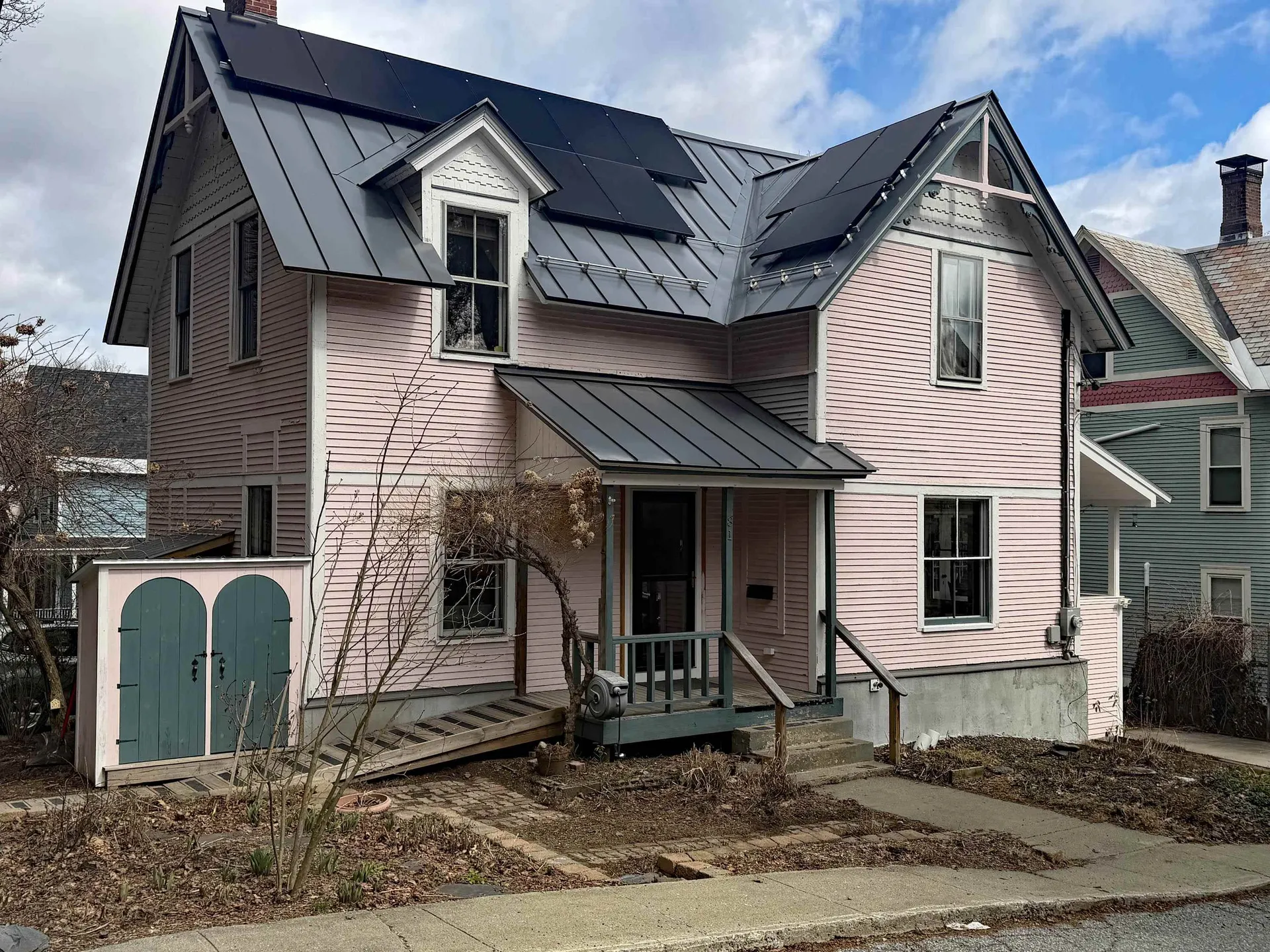 81 Chapin Street Brattleboro VT 05301