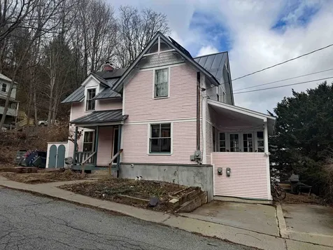 81 Chapin Street Brattleboro VT 05301