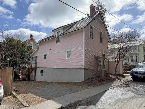 81 Chapin Street Brattleboro VT 05301