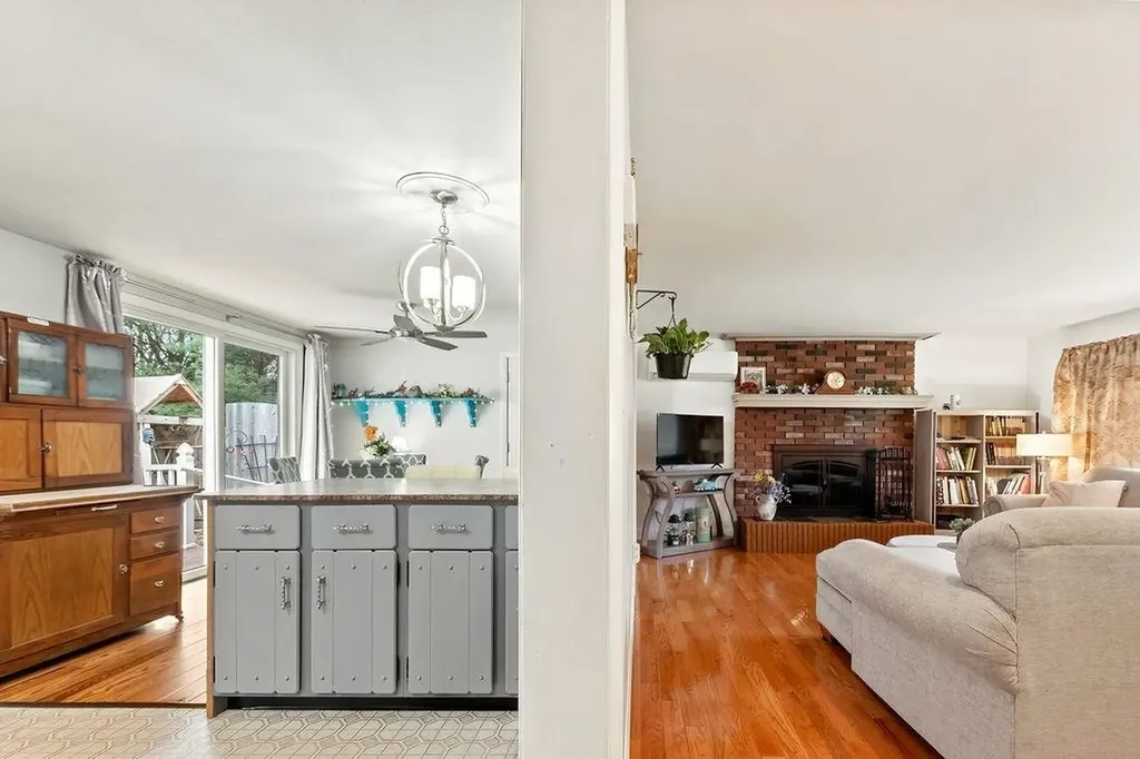 79 East Street Claremont NH 03743