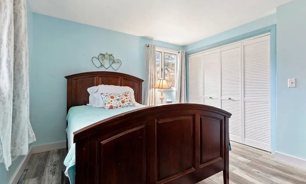 79 East Street Claremont NH 03743