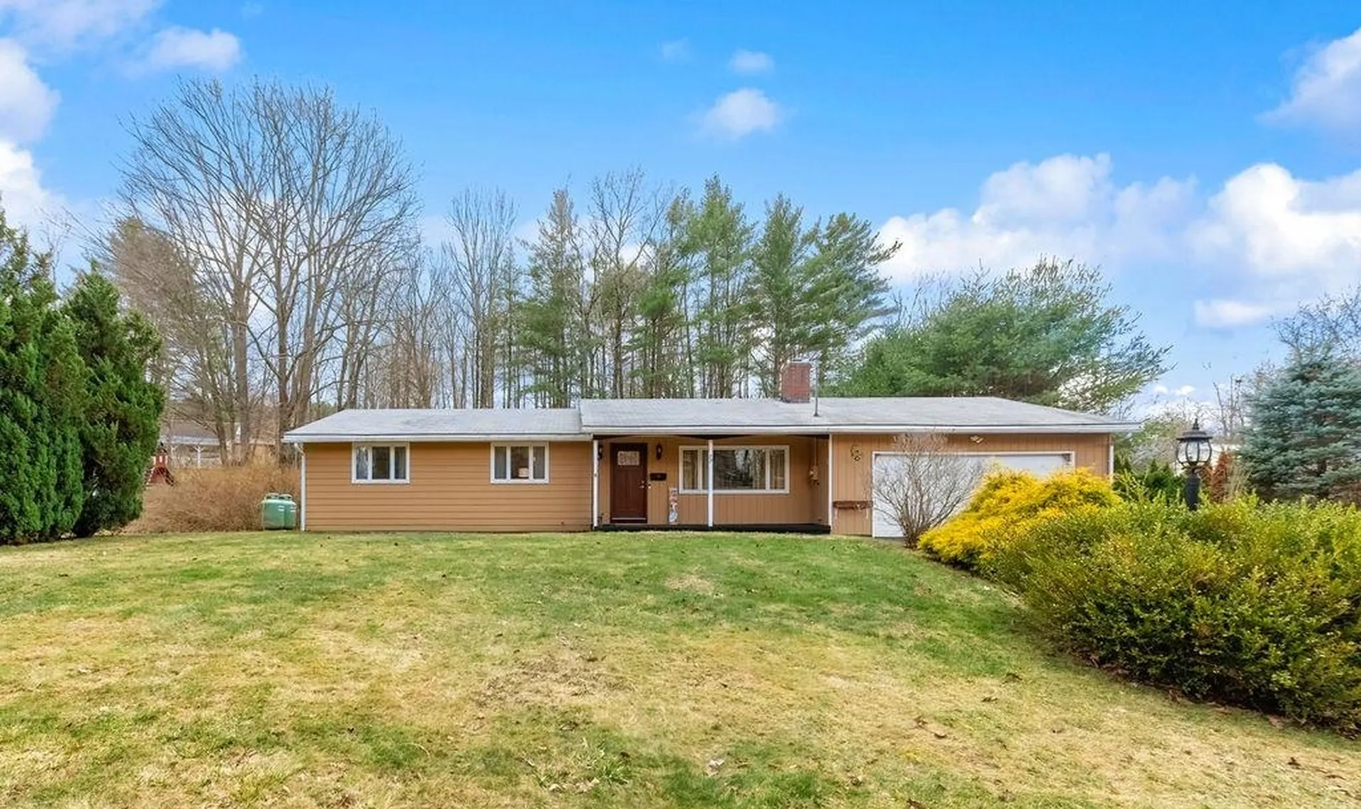 79 East Street Claremont NH 03743