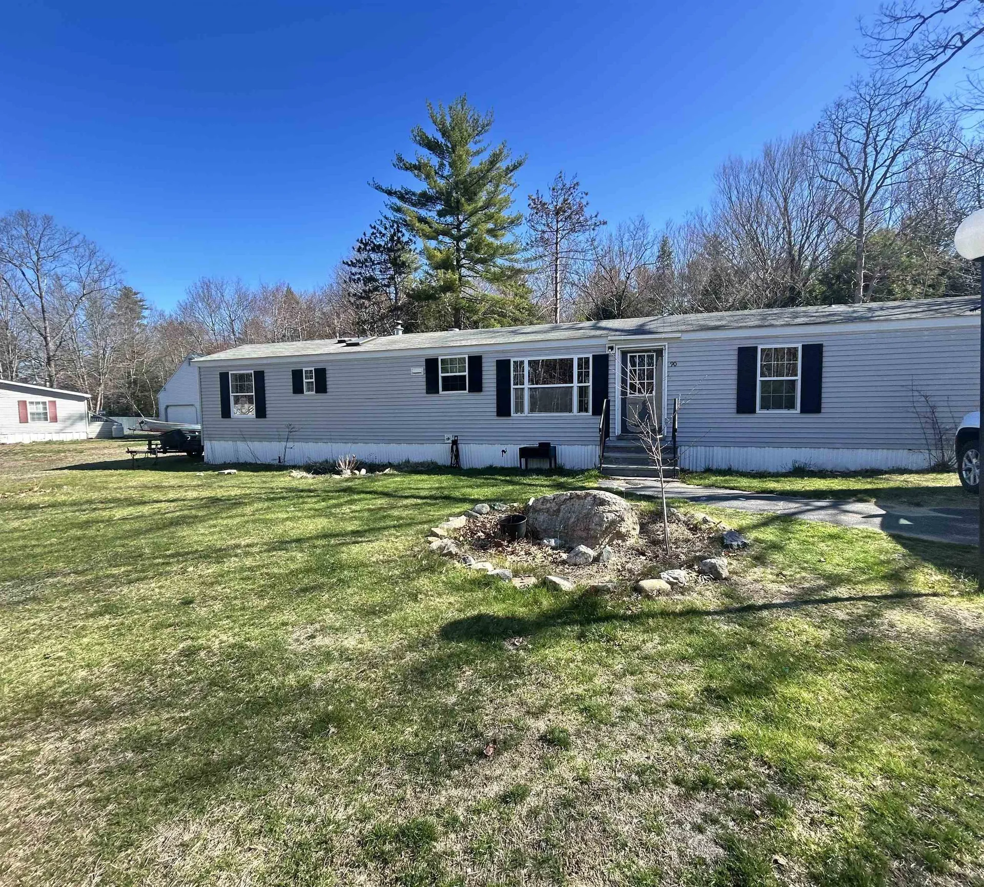 90 Spruce Drive Farmington NH 03835