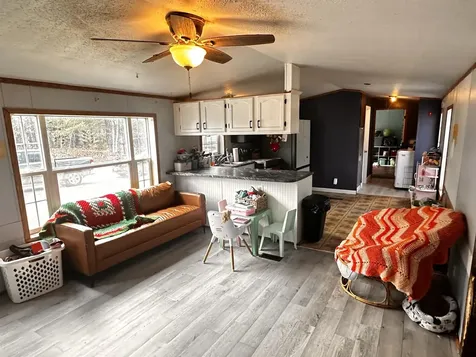 90 Spruce Drive Farmington NH 03835