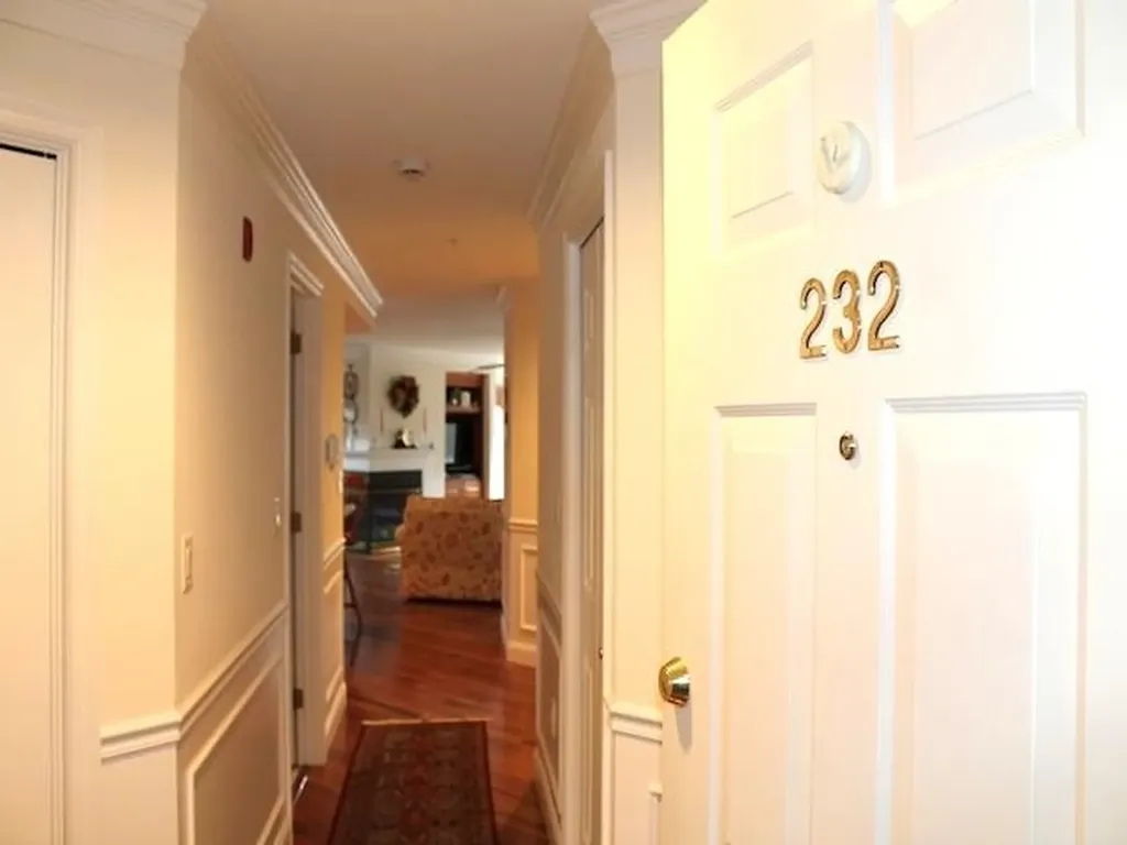 2 Sterling Hill Lane Exeter NH 03833
